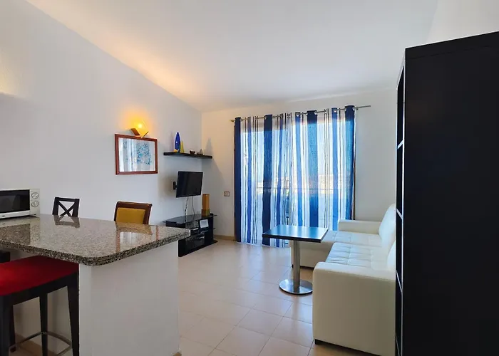 Апартаменти Malibu Park With Ocean View *